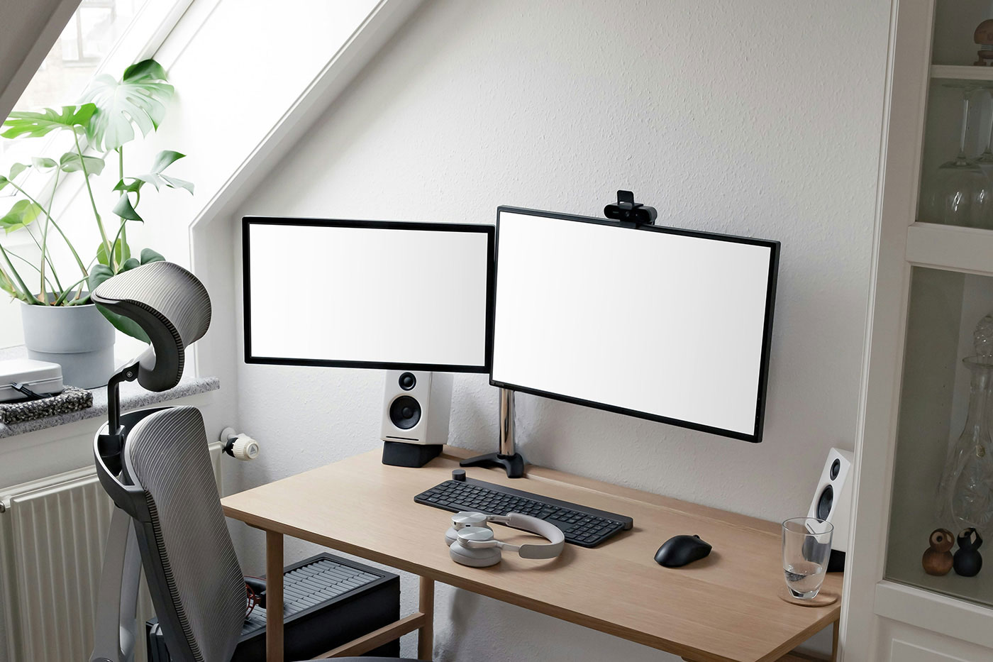 Desktop Display Mockups preview